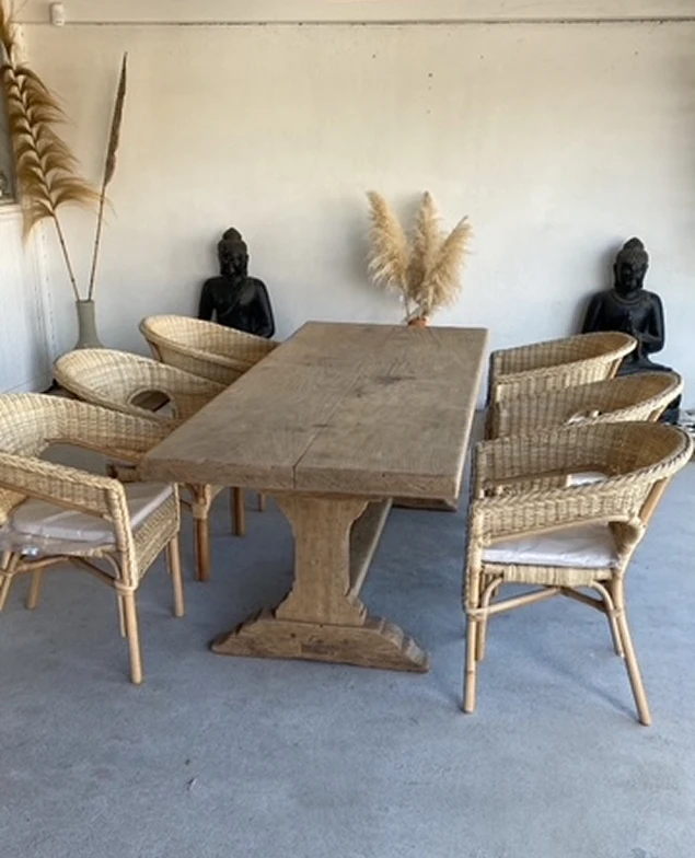 table-monastère-01
