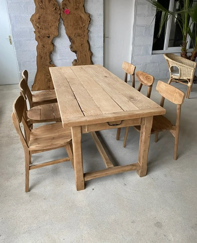 table-monastère-03